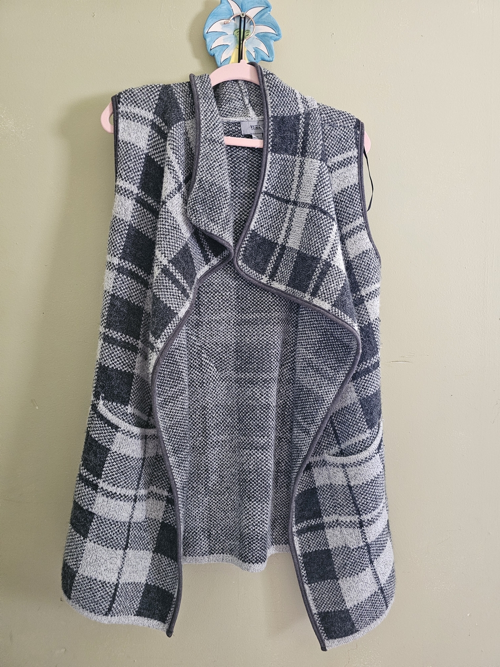 knit vest